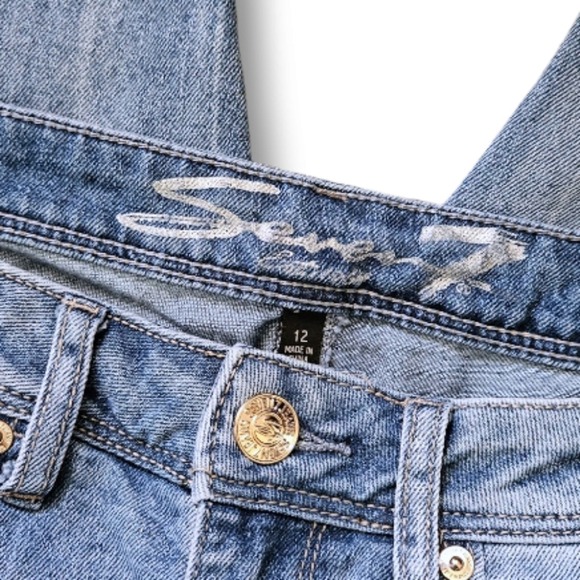 Seven Medium Wash High-Waisted Floral Embroidered Raw Hem Cropped Skinny Jeans - Picture 3 of 6